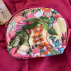 Lilly Pulitzer x target collab travel clutch
